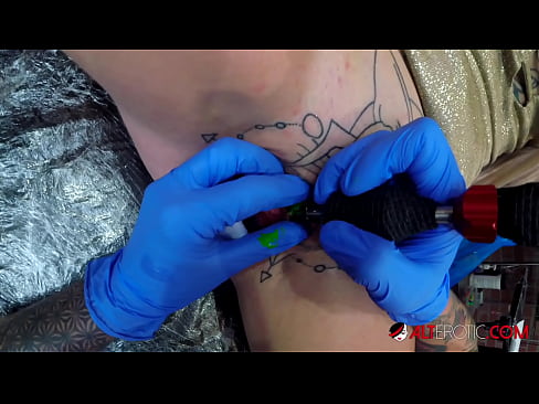 ❤️ Sully Savage-k izugarri tatuatu zuen klitorian tatuaje bat egin zuen ️❌ Izorratu bideoa  gurean eu.bitcoinex.top ☑